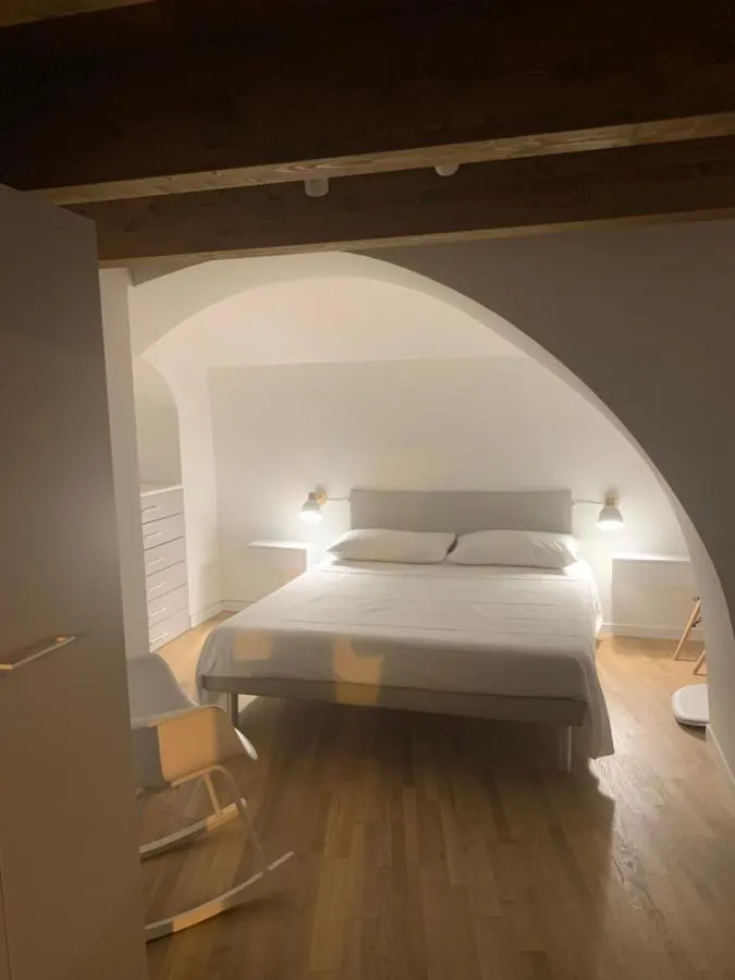 Apartment Ferienwohnung Ground Stone Bari Italien