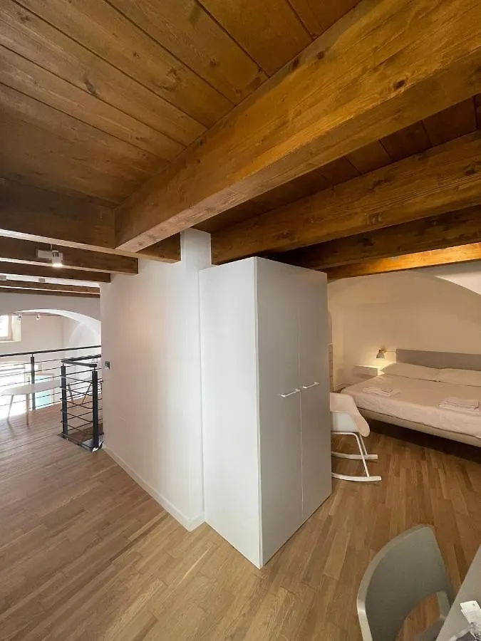 Ferienwohnung Ground Stone Bari Apartment